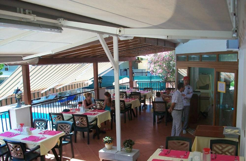 Kriss Otel Ortakent Buitenkant foto