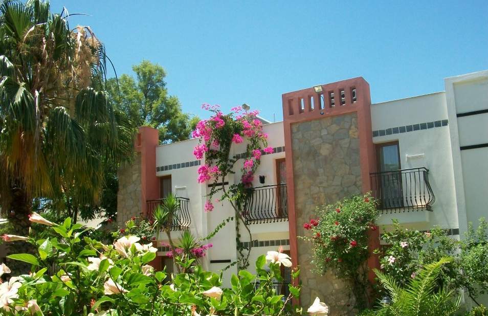Kriss Otel Ortakent Buitenkant foto